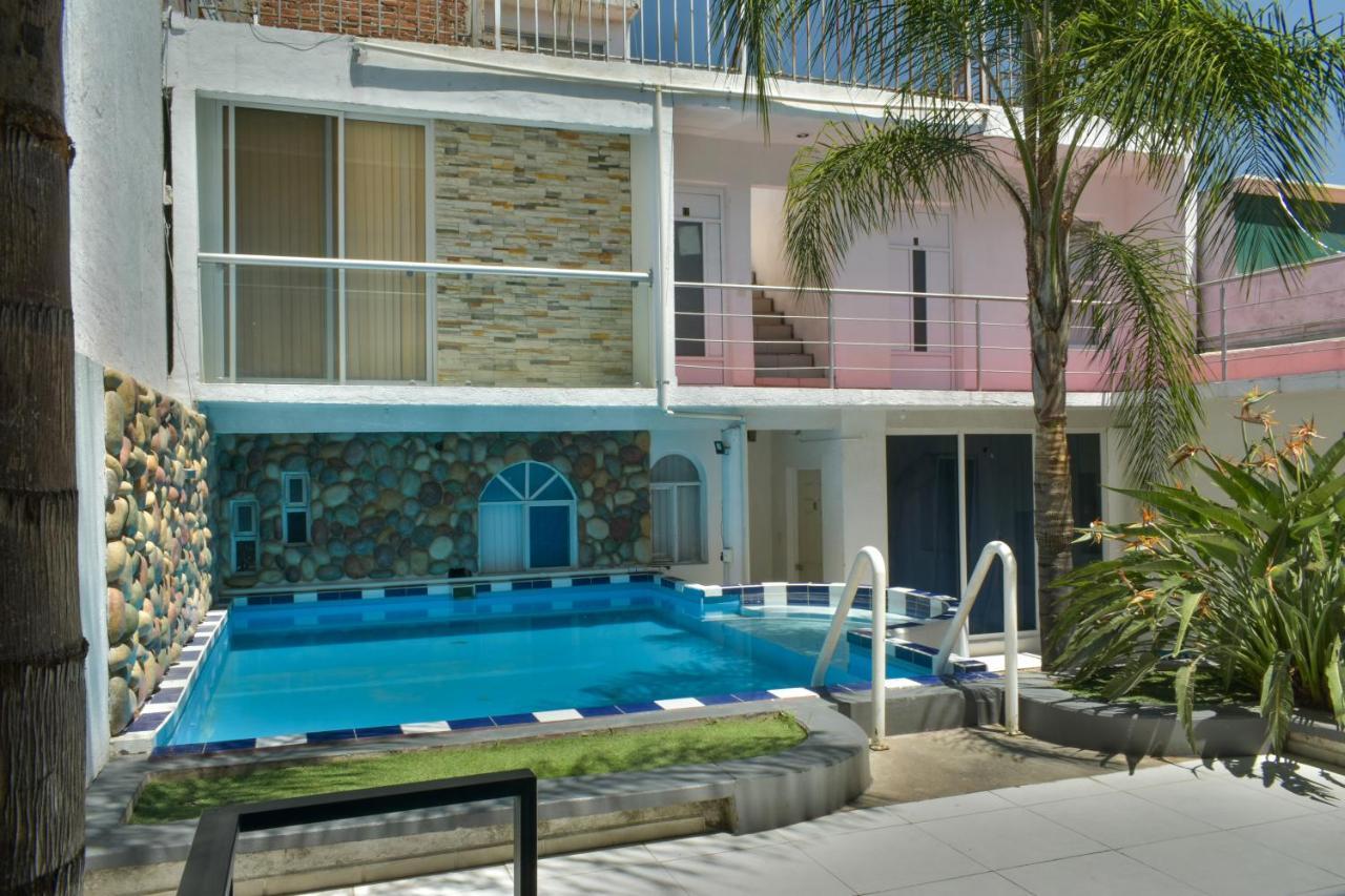 8 Venator House Boutique Apartment เลออน ภายนอก รูปภาพ