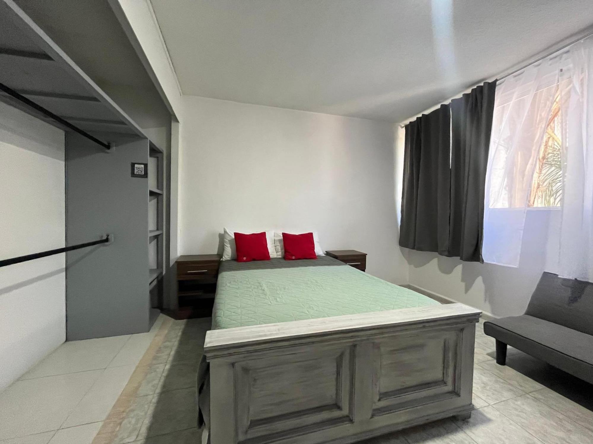 8 Venator House Boutique Apartment เลออน ภายนอก รูปภาพ